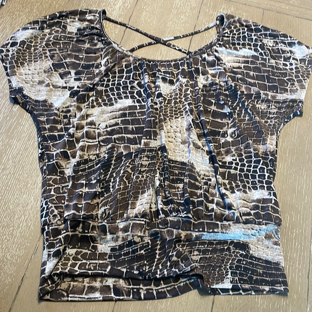 5/$15 Printed top